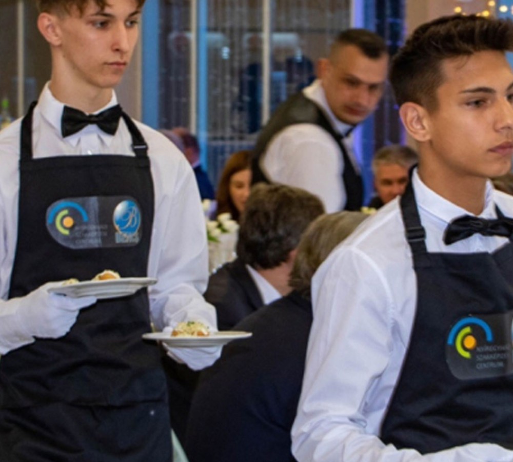 MNGSZ Mentorprogram pincér-vendégtéri szakemberek számára